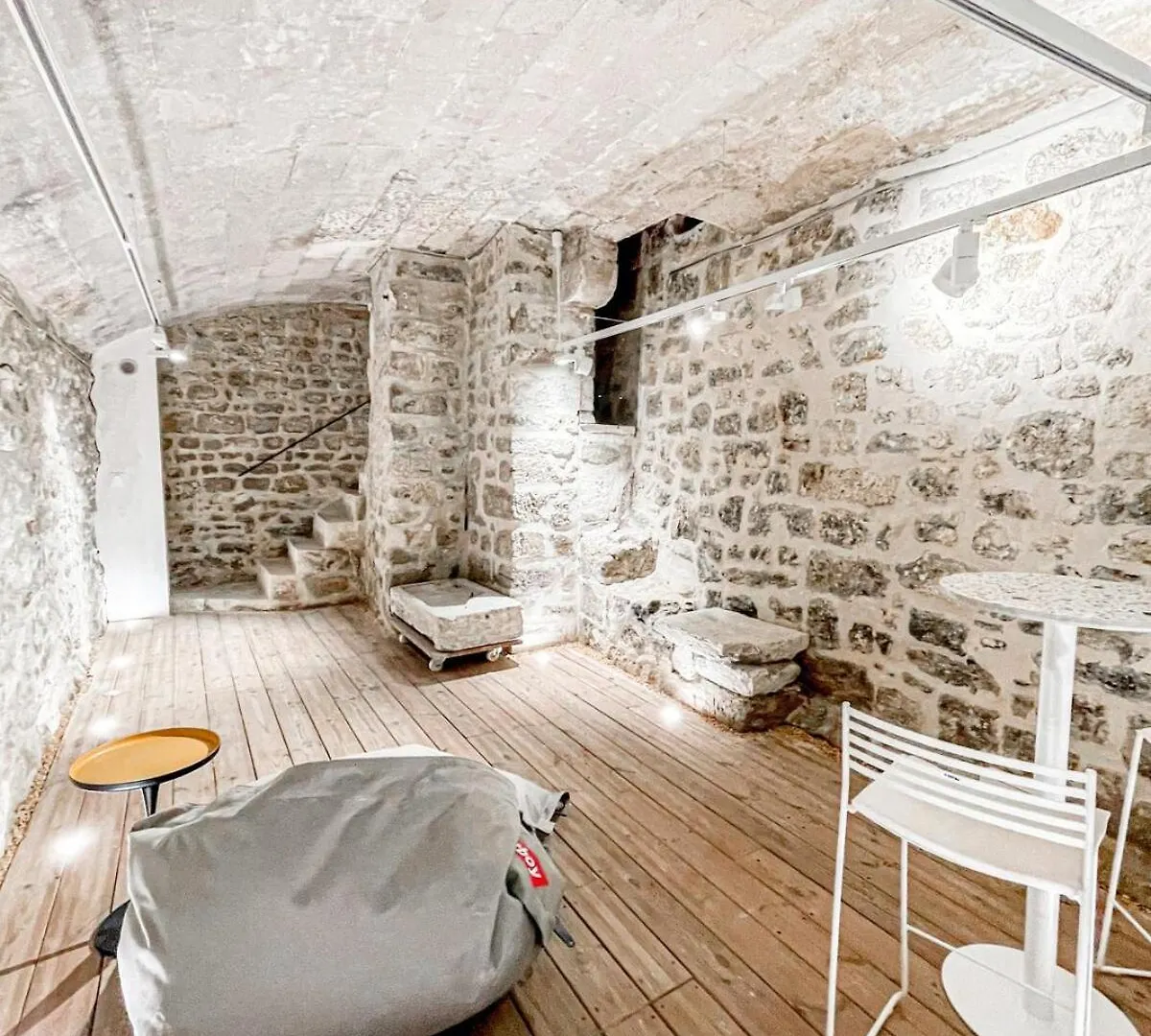 Luxury Town House Centre Arles Apartment 0*,  France