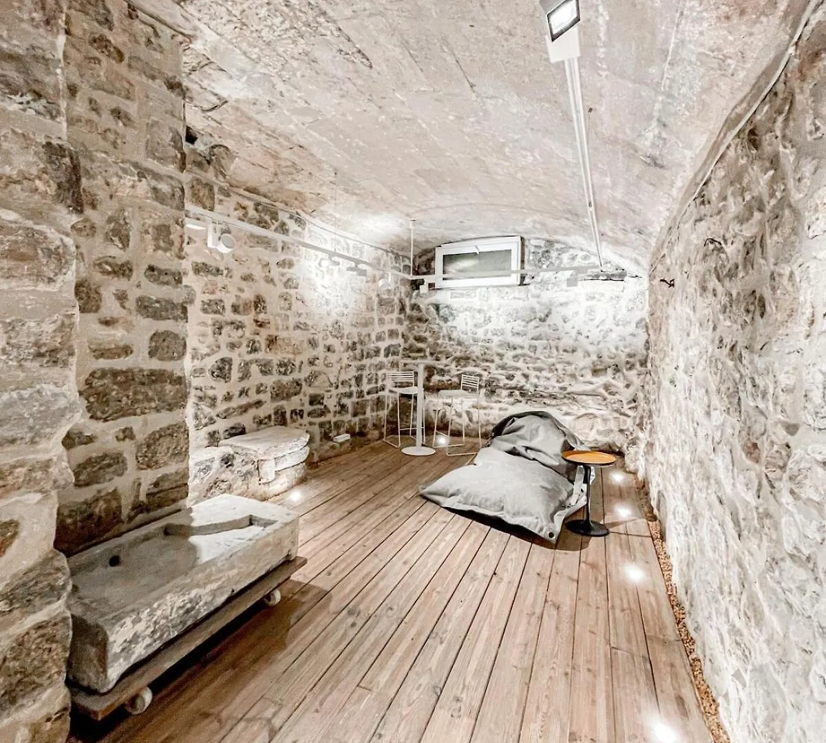Luxury Town House Centre Arles Apartment