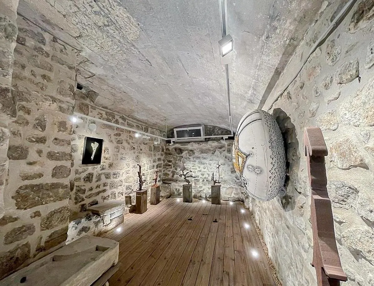 Luxury Town House Centre Arles Apartment 0*,  France